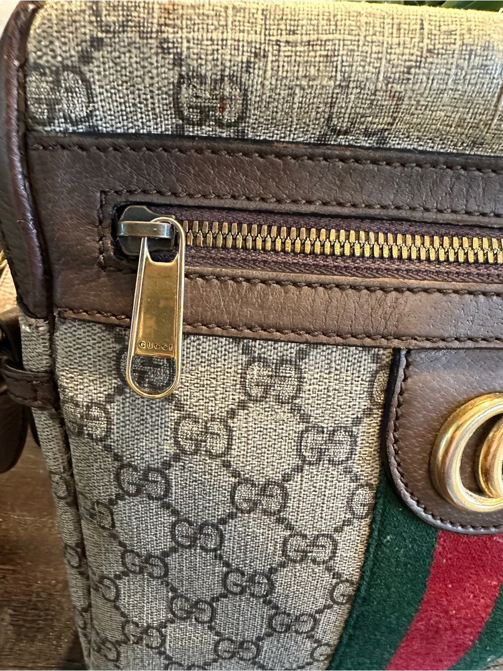 Gucci Beige GG Supreme Messenger Bag with Green-Red Web Stripe